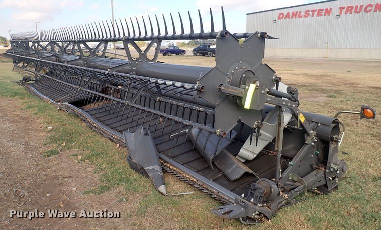 image for item DQ3003 2016 Gleaner Dynaflex 9255  flex draper head