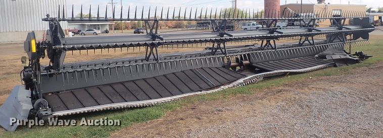 image for item DQ3003 2016 Gleaner Dynaflex 9255  flex draper head