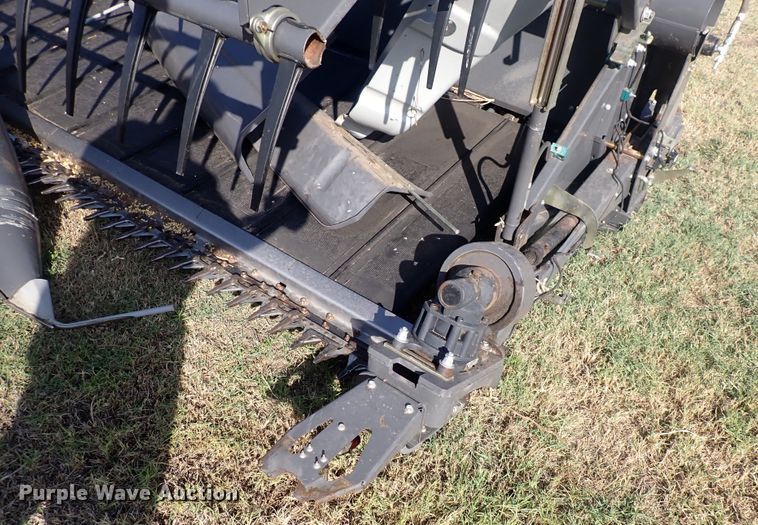 image for item DQ3003 2016 Gleaner Dynaflex 9255  flex draper head