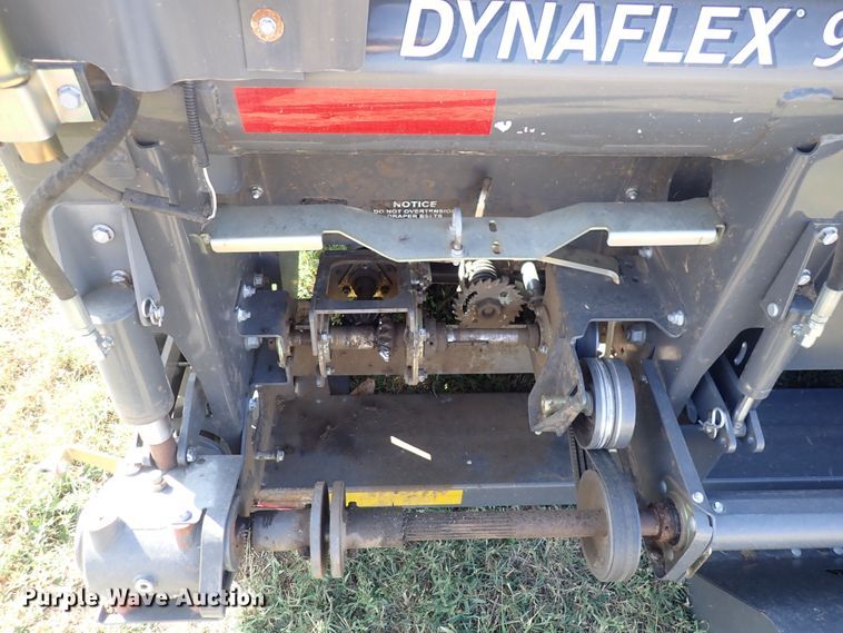 image for item DQ3003 2016 Gleaner Dynaflex 9255  flex draper head