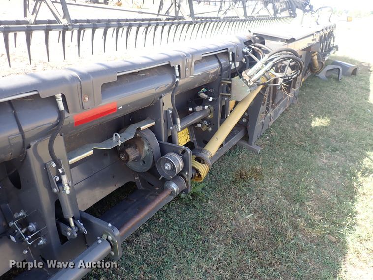 image for item DQ3003 2016 Gleaner Dynaflex 9255  flex draper head