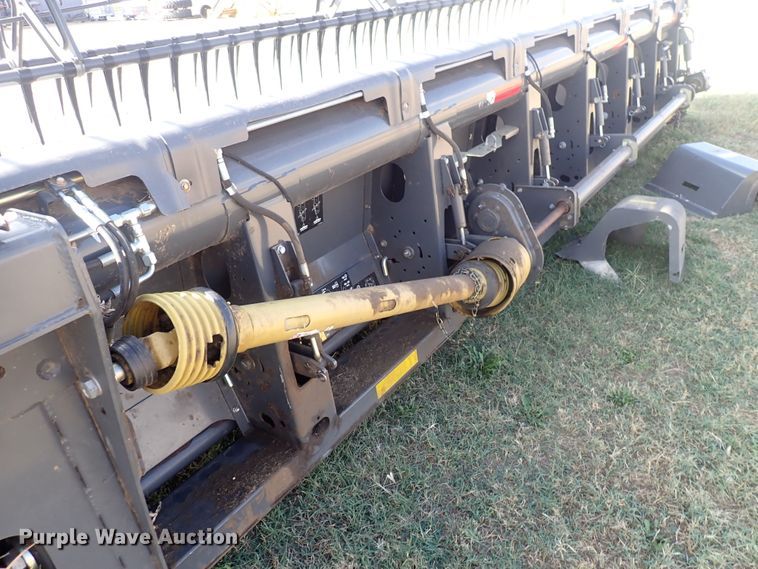 image for item DQ3003 2016 Gleaner Dynaflex 9255  flex draper head