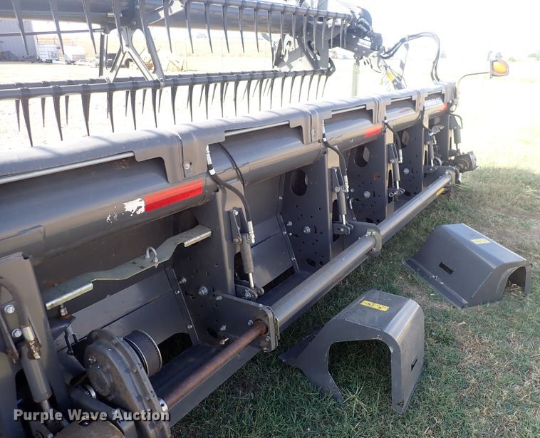 image for item DQ3003 2016 Gleaner Dynaflex 9255  flex draper head