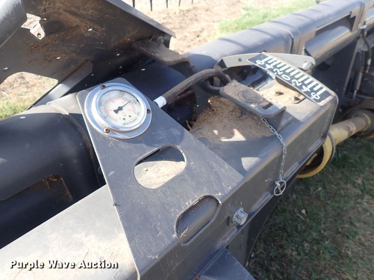 image for item DQ3003 2016 Gleaner Dynaflex 9255  flex draper head