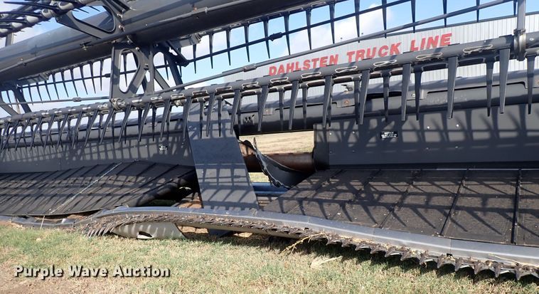 image for item DQ3003 2016 Gleaner Dynaflex 9255  flex draper head