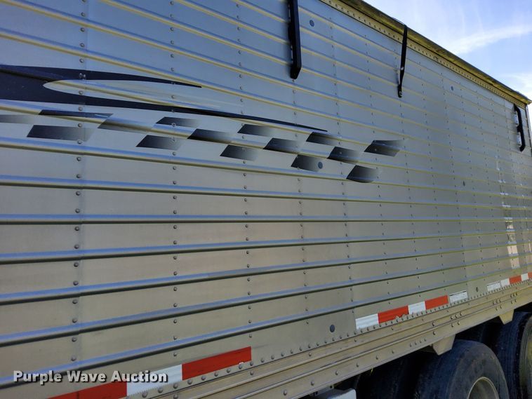 image for item DR0948 2015 Timpte  grain trailer