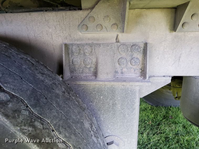 image for item DR0948 2015 Timpte  grain trailer