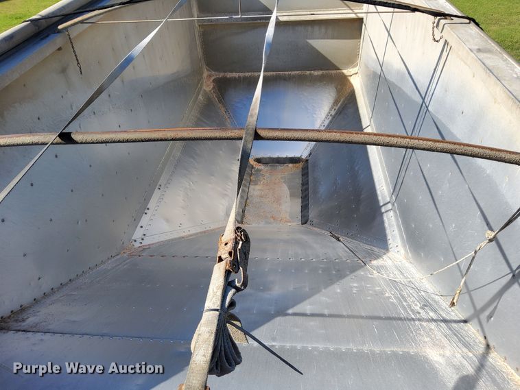 image for item DR0948 2015 Timpte  grain trailer