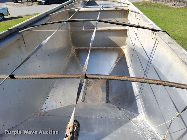 image for item DR0948 2015 Timpte  grain trailer