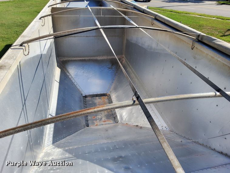 image for item DR0948 2015 Timpte  grain trailer