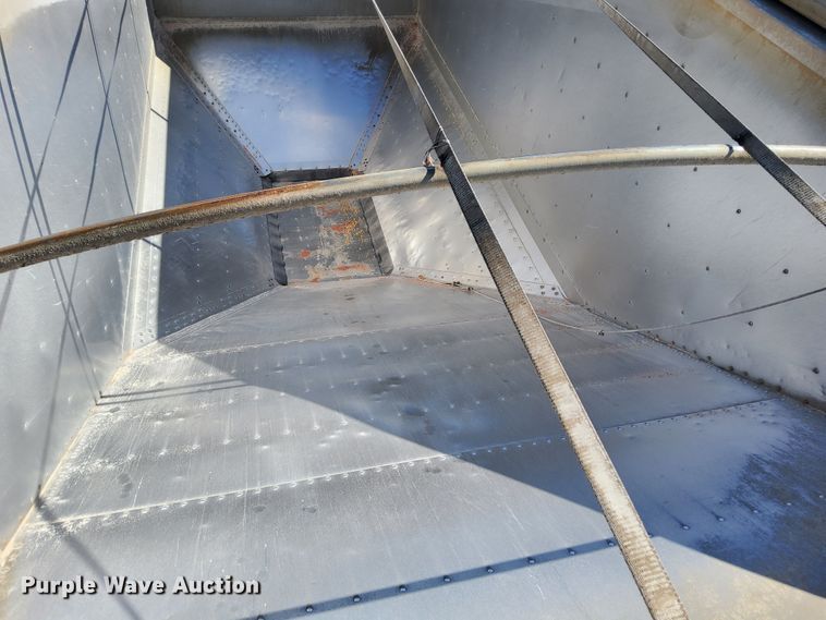 image for item DR0948 2015 Timpte  grain trailer