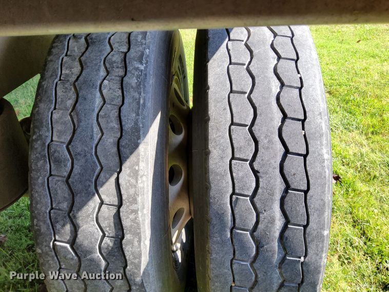 image for item DR0948 2015 Timpte  grain trailer