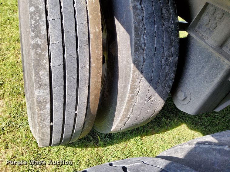 image for item DR0948 2015 Timpte  grain trailer