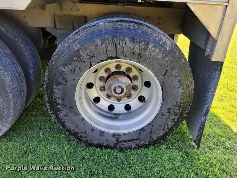 image for item DR0948 2015 Timpte  grain trailer