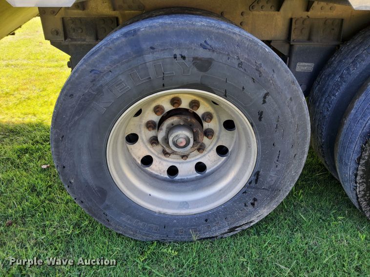 image for item DR0948 2015 Timpte  grain trailer