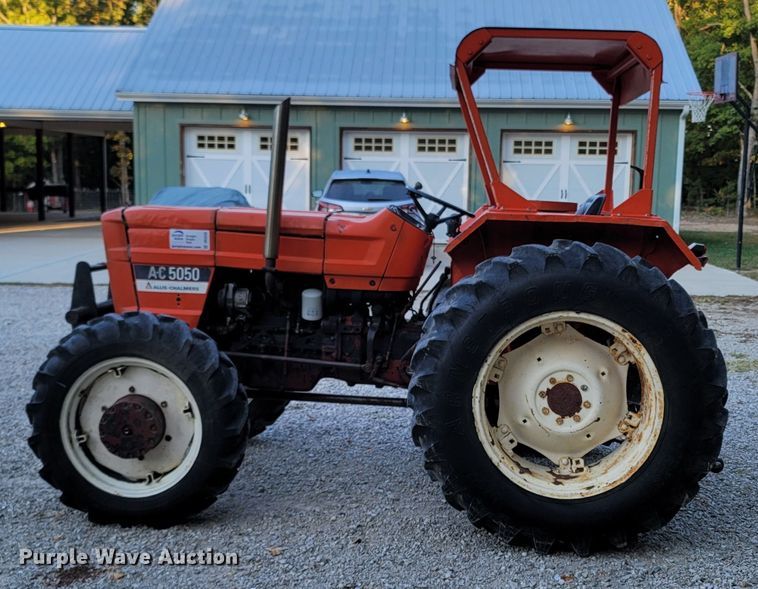image for item DR3335 Allis-Chalmers 5050  MFWD tractor