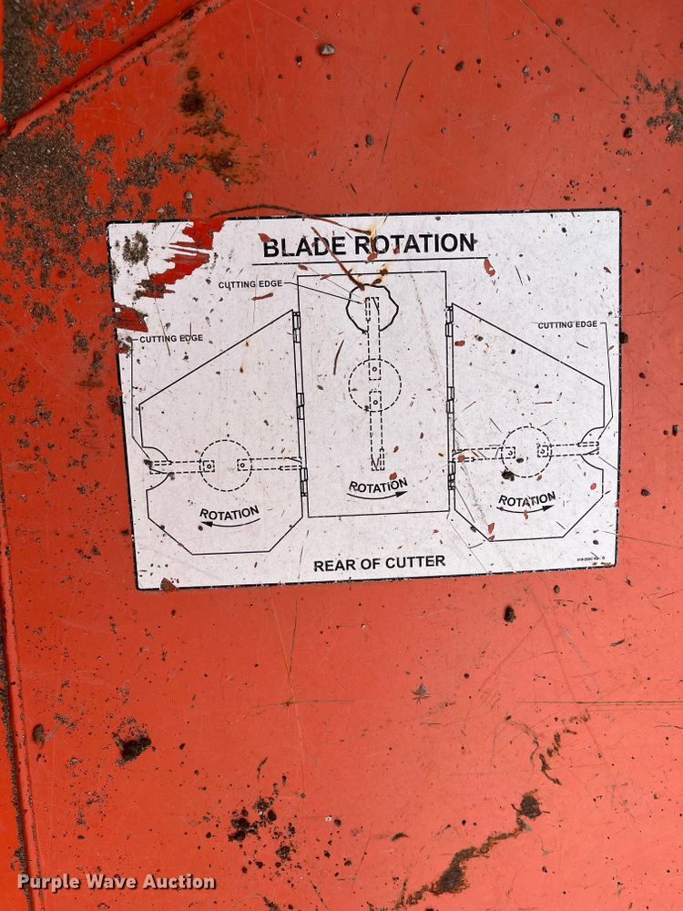 image for item DR7261 Land Pride RCM5615  batwing rotary mower