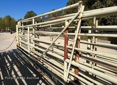 image for item DR7262 Wilson  wheel corral