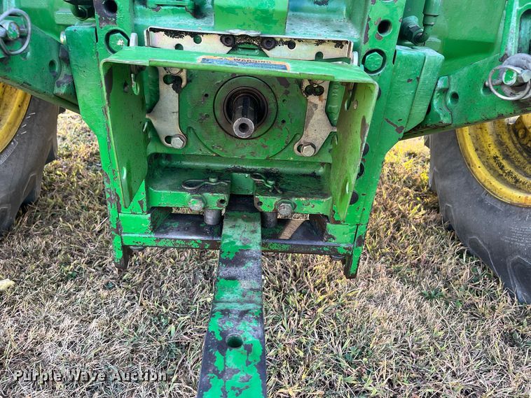 image for item DR7272 1995 John Deere 6200  MFWD tractor