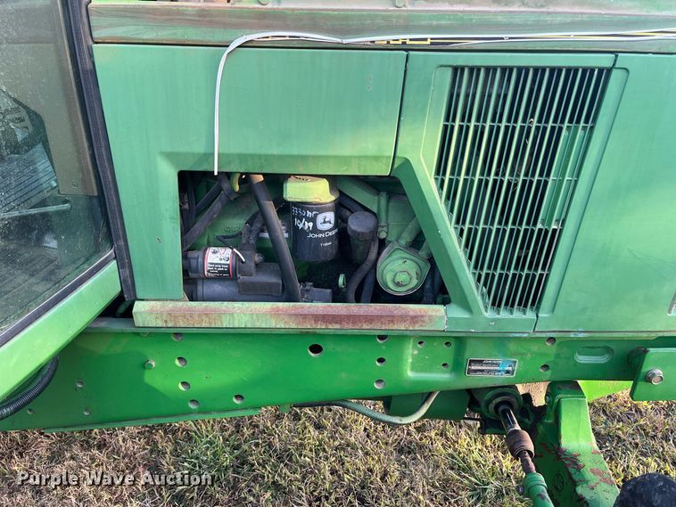 image for item DR7272 1995 John Deere 6200  MFWD tractor