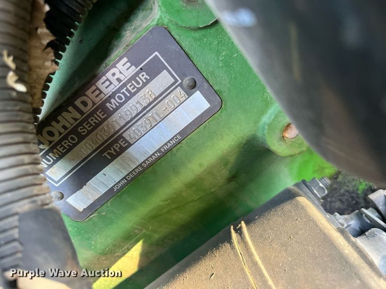 image for item DR7272 1995 John Deere 6200  MFWD tractor