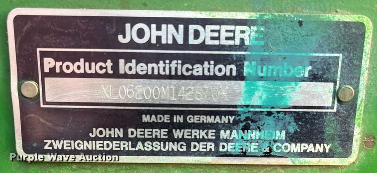 image for item DR7272 1995 John Deere 6200  MFWD tractor