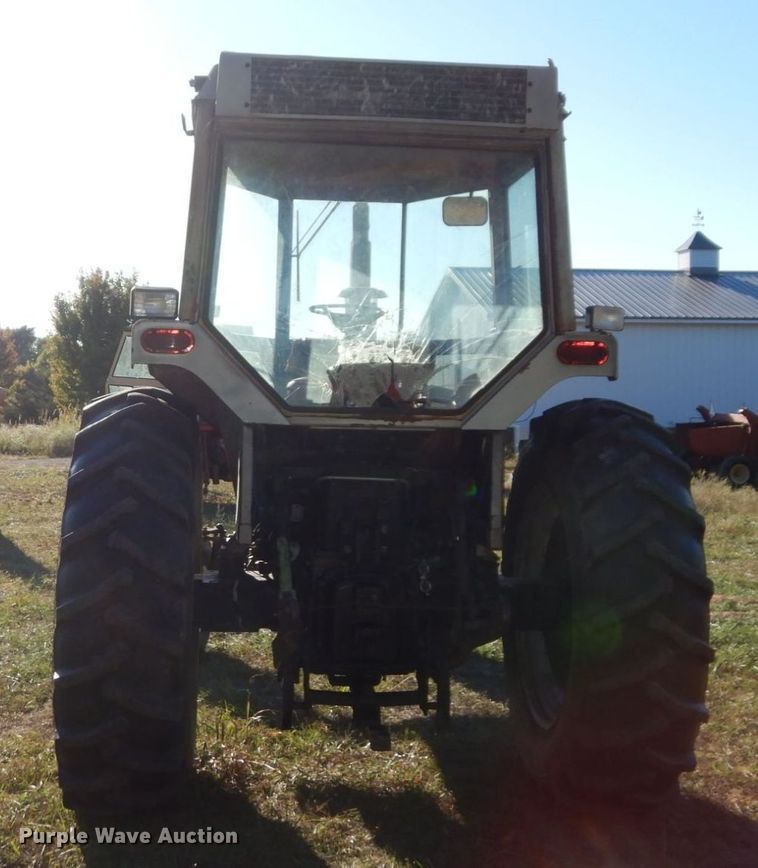 image for item DS1438 White 2-105 Field Boss  tractor