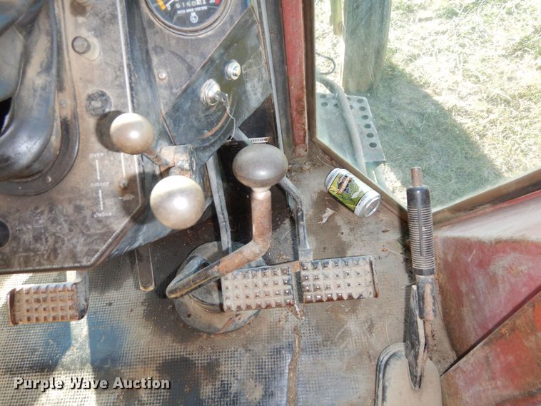 image for item DS1438 White 2-105 Field Boss  tractor