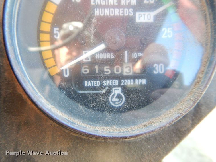 image for item DS1438 White 2-105 Field Boss  tractor