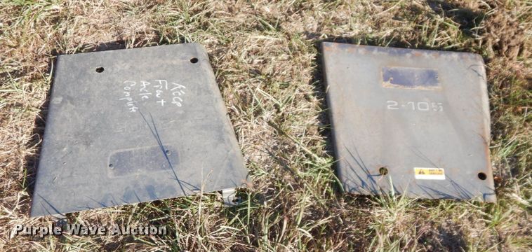 image for item DS1438 White 2-105 Field Boss  tractor