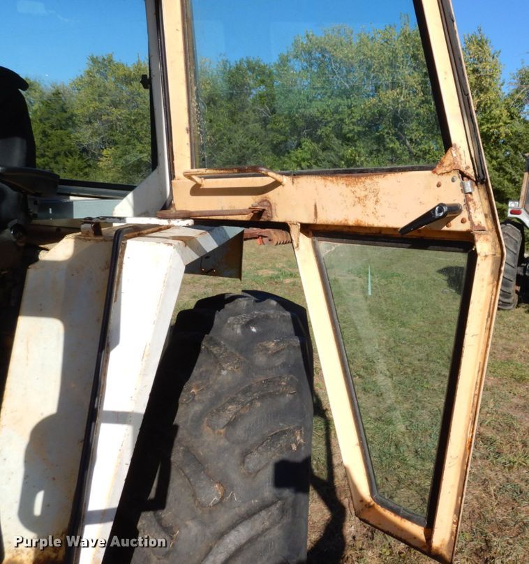 image for item DS1439 1973 Case 870  tractor