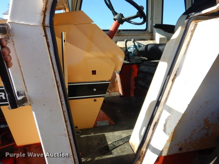 image for item DS1439 1973 Case 870  tractor