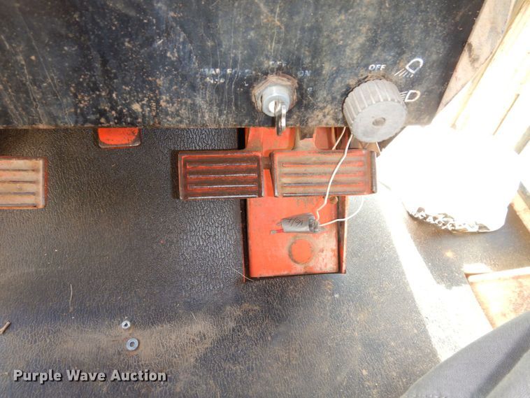 image for item DS1439 1973 Case 870  tractor