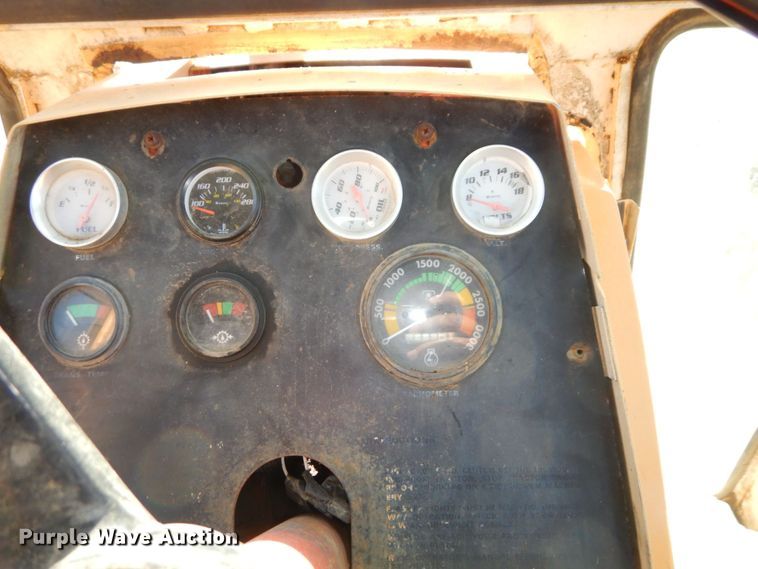 image for item DS1439 1973 Case 870  tractor