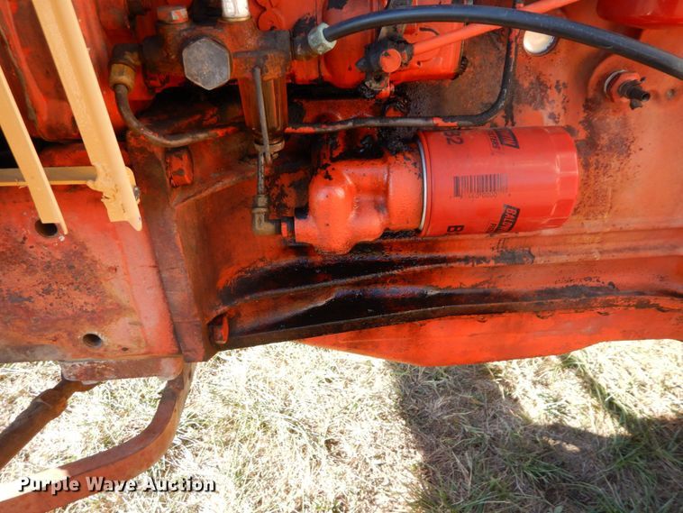 image for item DS1439 1973 Case 870  tractor