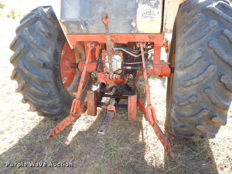 image for item DS1439 1973 Case 870  tractor