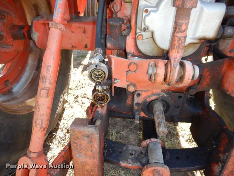 image for item DS1439 1973 Case 870  tractor