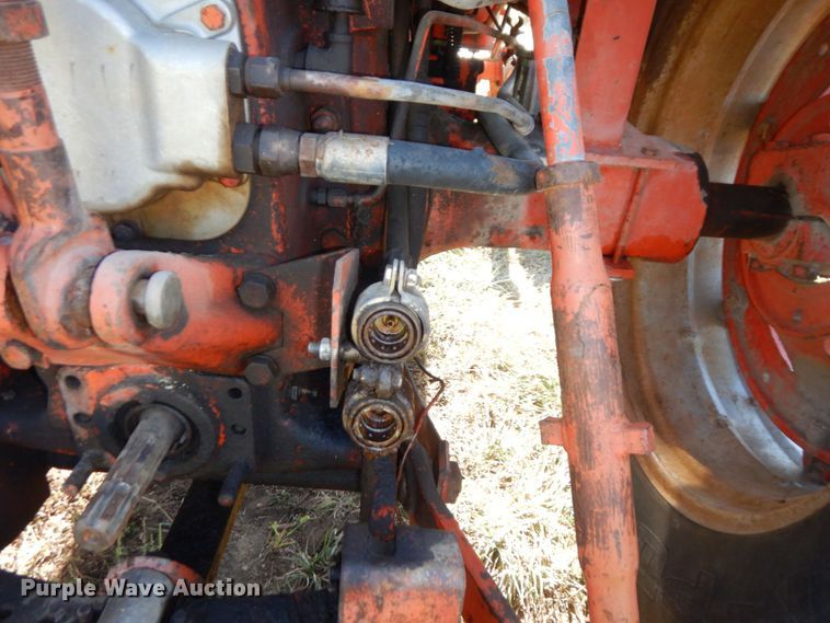 image for item DS1439 1973 Case 870  tractor