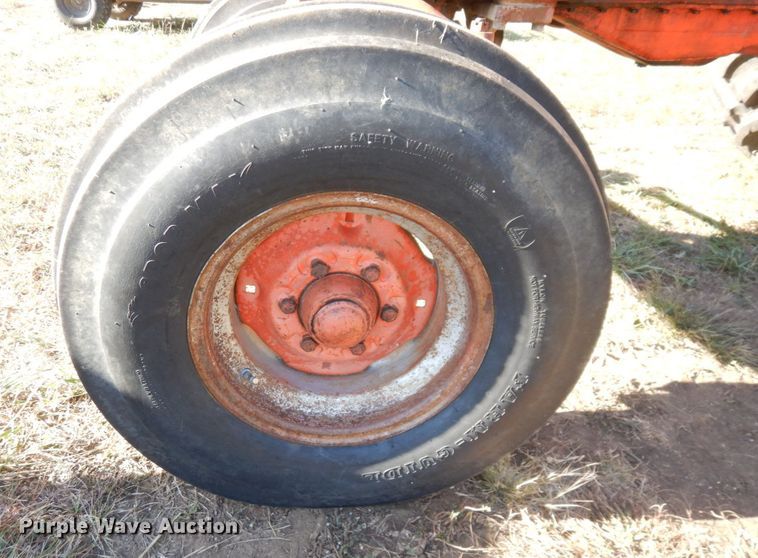 image for item DS1439 1973 Case 870  tractor