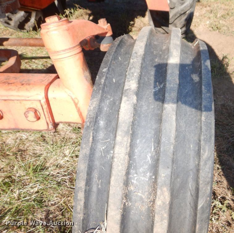 image for item DS1439 1973 Case 870  tractor