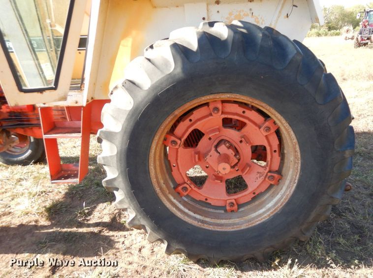image for item DS1439 1973 Case 870  tractor