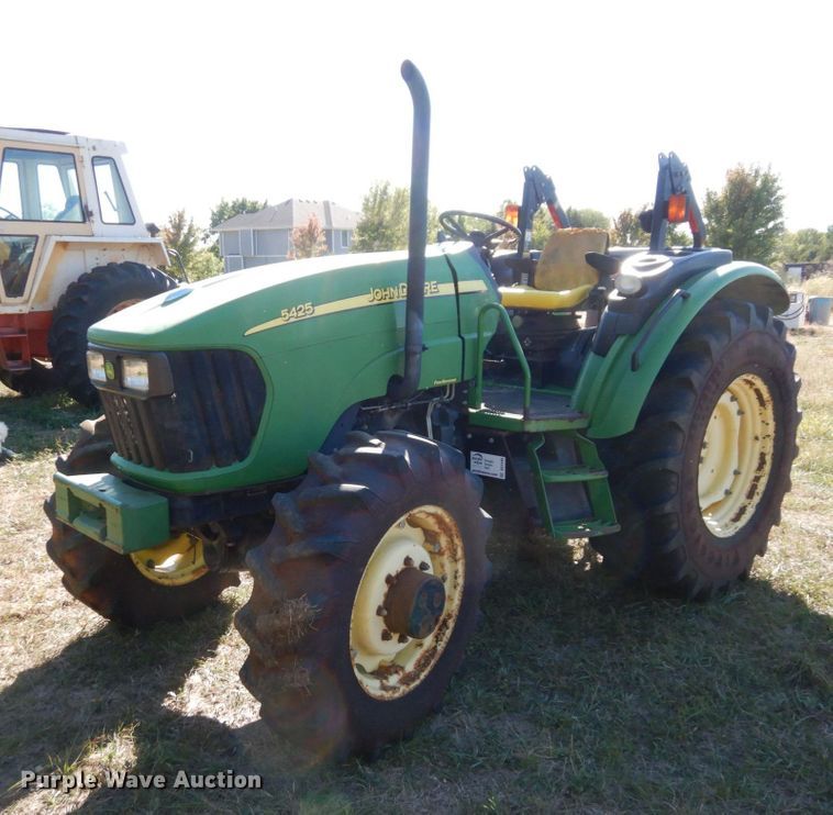 image for item DS1440 2006 John Deere 5425  MFWD tractor
