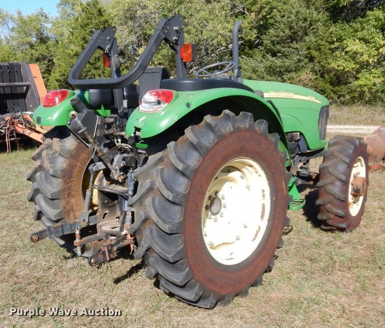 image for item DS1440 2006 John Deere 5425  MFWD tractor