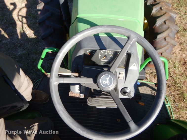 image for item DS1440 2006 John Deere 5425  MFWD tractor