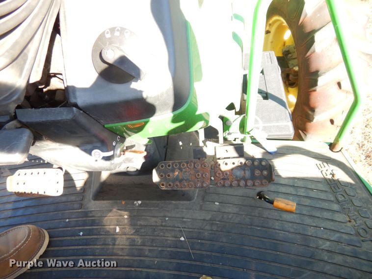 image for item DS1440 2006 John Deere 5425  MFWD tractor