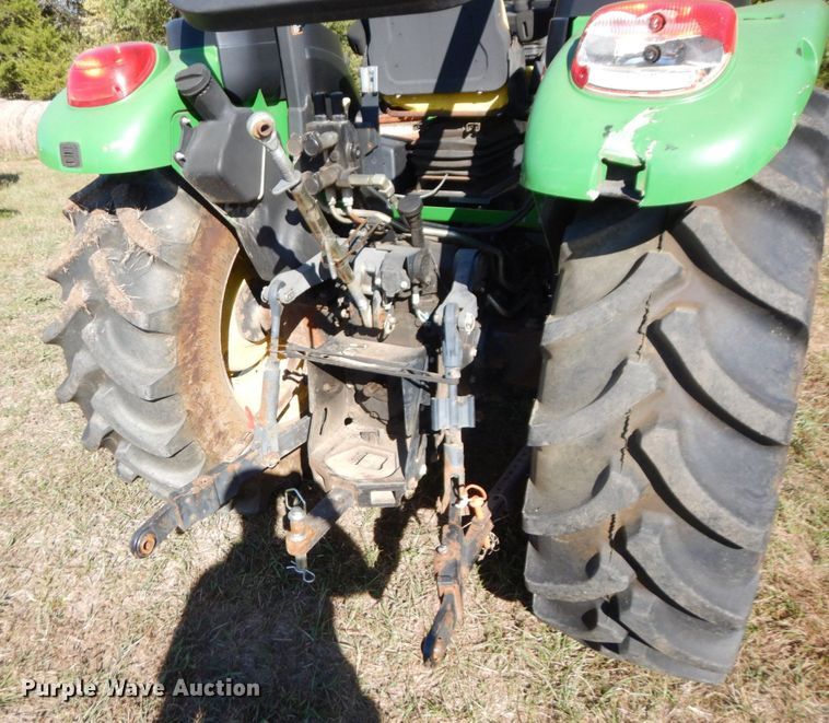 image for item DS1440 2006 John Deere 5425  MFWD tractor
