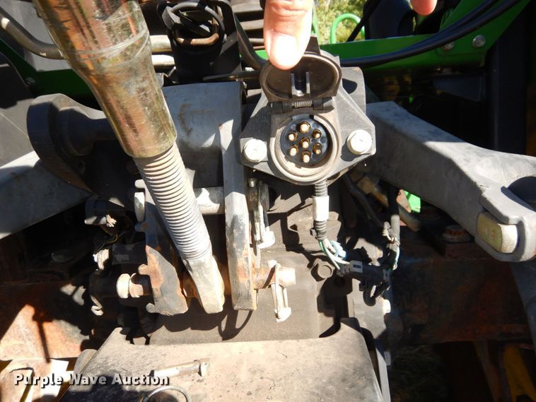 image for item DS1440 2006 John Deere 5425  MFWD tractor