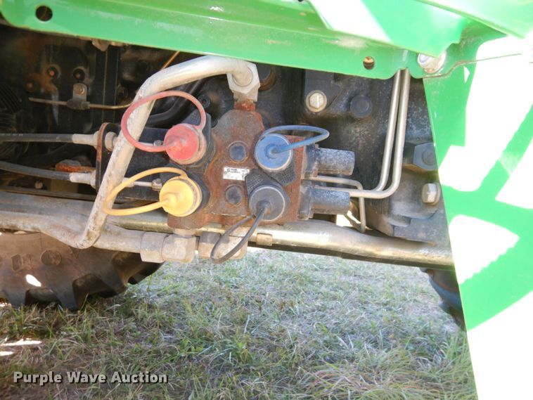 image for item DS1440 2006 John Deere 5425  MFWD tractor