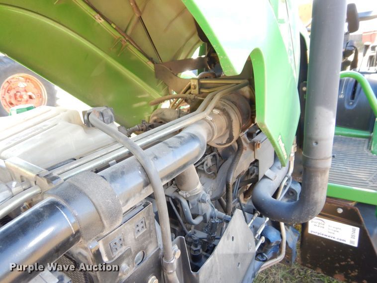 image for item DS1440 2006 John Deere 5425  MFWD tractor