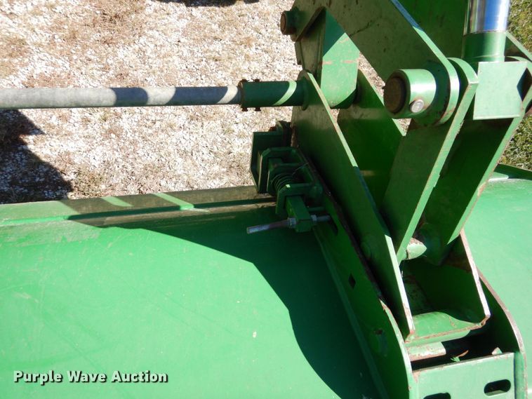 image for item DS1448 2001 John Deere 7210  MFWD tractor